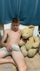 Aiden_twink - Tonight s private show is being hosted by your s truly