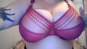 Growingvicky - Bra of the day Sneaking at a friends house