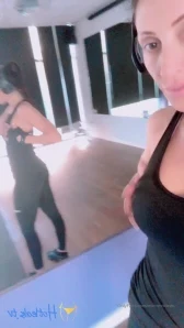 Mistressdeee - Who is going to please me the most today