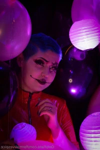 Formativespice - are you drawn in how about a kiss or perhaps more