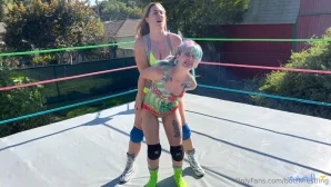 Buttwrestling - Who will be victorious in this Classic Beckie vs part 8