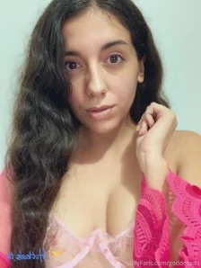 Goddessdri - I love looking at men who won t ever fuck me in the eye