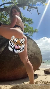 Aussietwerk - 35 DAYS UNTIL HALLOWEEN What do you wanna see this year part 4
