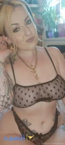 Laydeeluna - Naughty girls get slapped