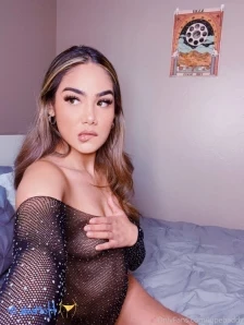 Lupebaddy - This gorgeous slutty latina is really horny and she need