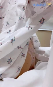 Lilrosiedoll - I thought you might like a sneak peek under my hospital part 5