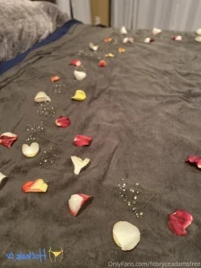 Fitbrycevip - What you cant see is us rubbing out butts together for