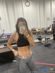 Fitbrycevip - Post eating comp throwing up and mid 8pm content review