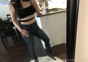 Alyssashy - Anyone want to tip me 70 for my mani pedi tomorrow I ll