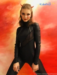 Janeyslifepeek - LAST CHANCE before I m leaving OF at the end of July part 8